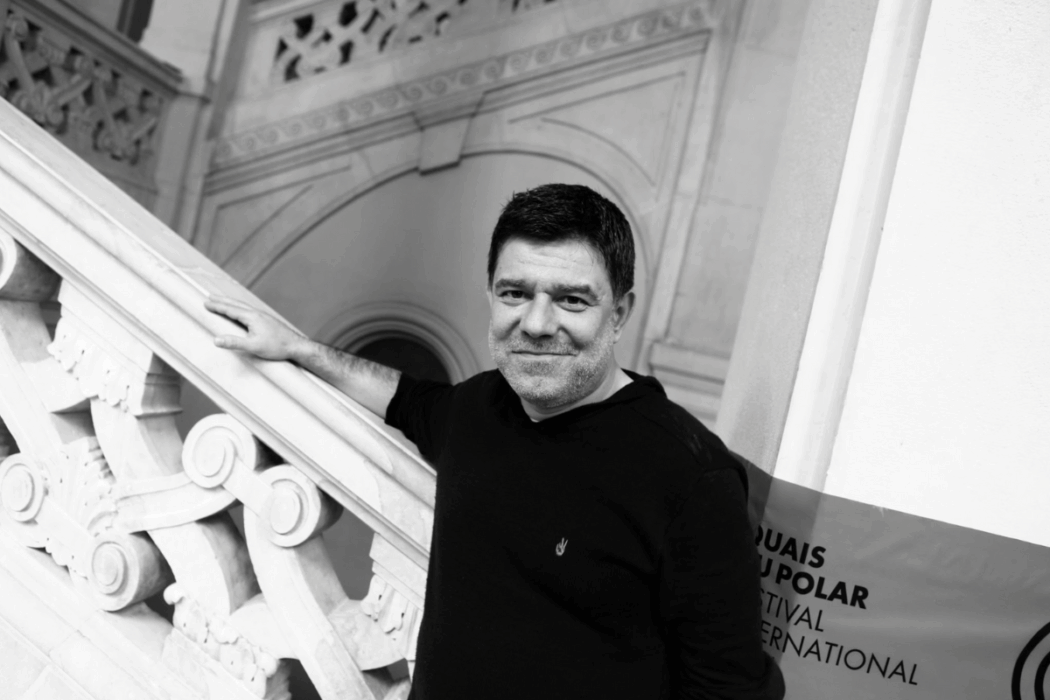 Fikirler doğar, ölür ve sonra büyür | Alper Canıgüz’le yeni romanı üzerine