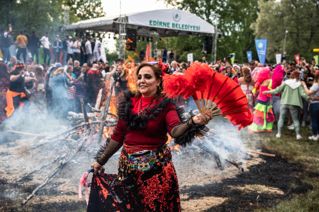 Dilekler gül ağacına, umutlar bahara: Hıdırellez zamanı