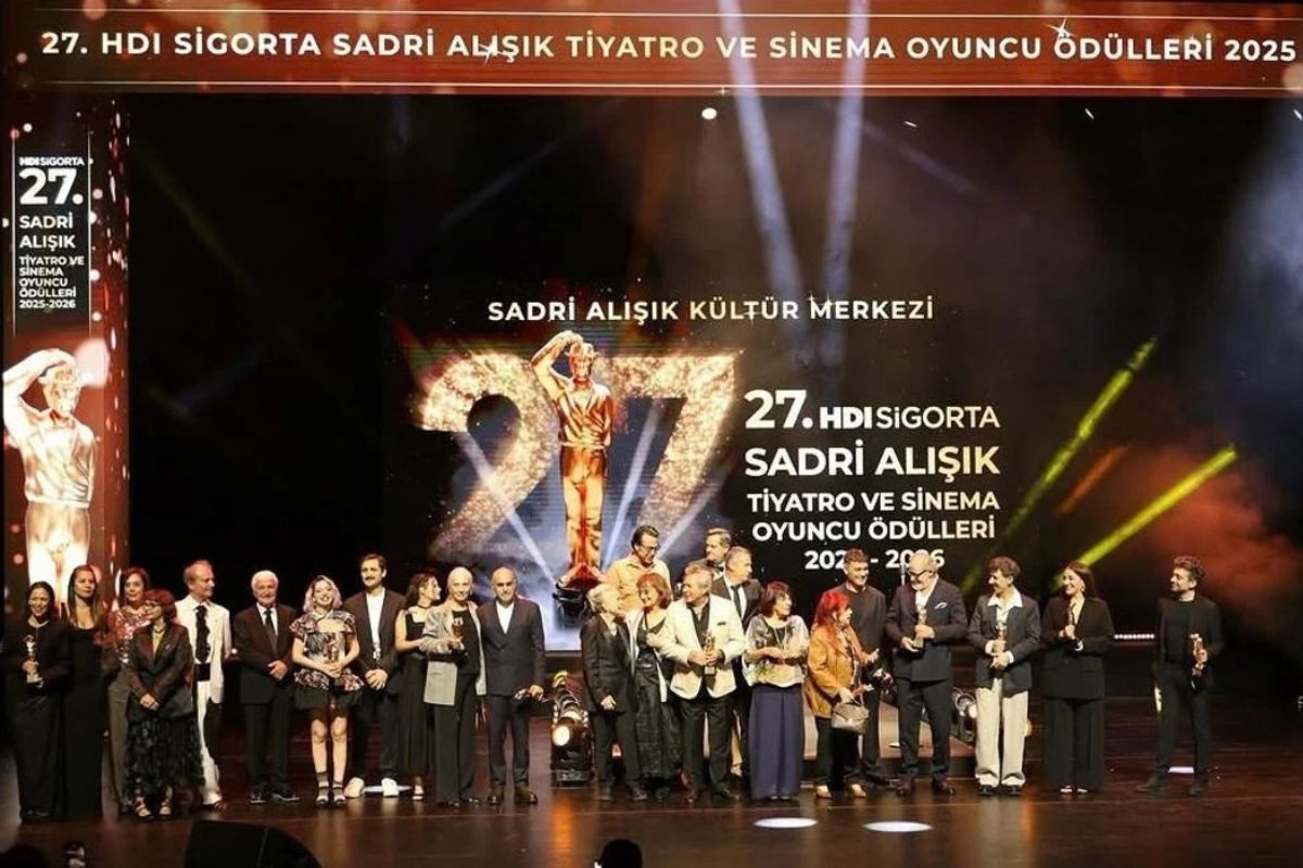 Sadri Alışık’a ve ödül alanlara selam!